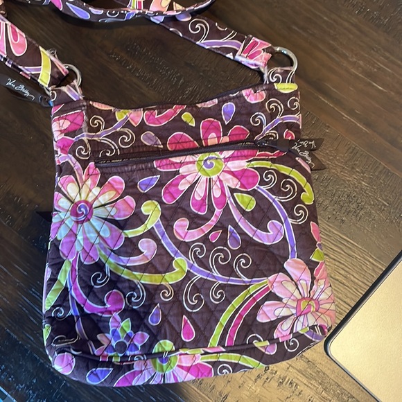 Vera Bradley crossbody - Picture 2 of 4